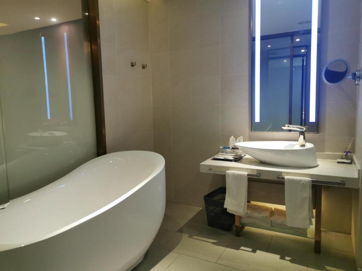 Lavande Hotel  Changchun Bagian luar foto